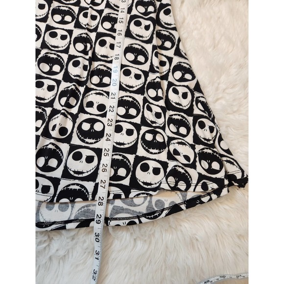 LuLaRoe Women's Jack Skellington Print Scoop Neck Short Sleeve T-Shirt Size M‎ - Picture 6 of 6